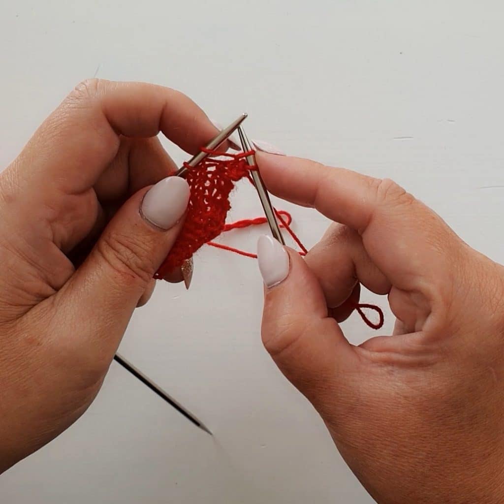 Rabattage suspendu des mailles - étape 2