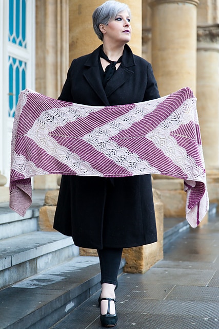 Bel Ami - étole point brioche et point dentelle